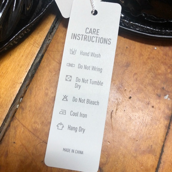 Patent Leather Balconette bra, size L/29” C and S/26” A. - Picture 9 of 12